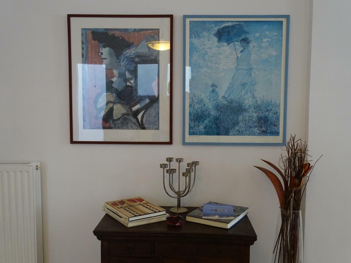Dreamy Studio With Private Garden Athena Bagian luar foto